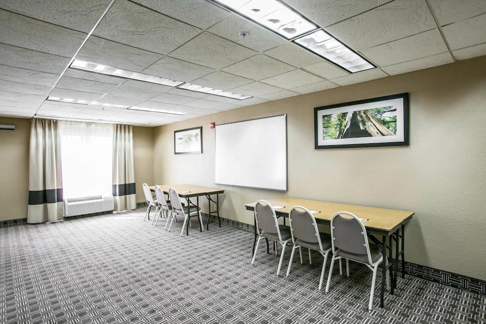 Comfort Suites Austin Nw Lakeline Екстер'єр фото