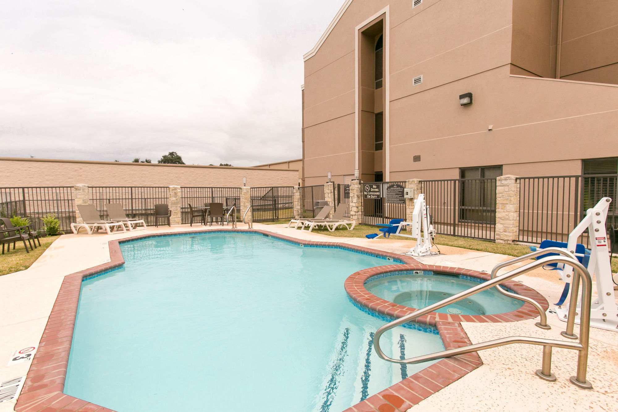 Comfort Suites Austin Nw Lakeline Зручності фото
